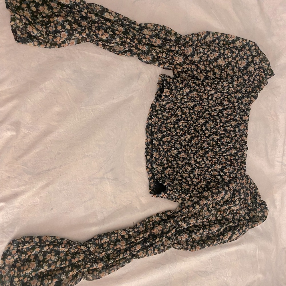 Cropped long sleeve